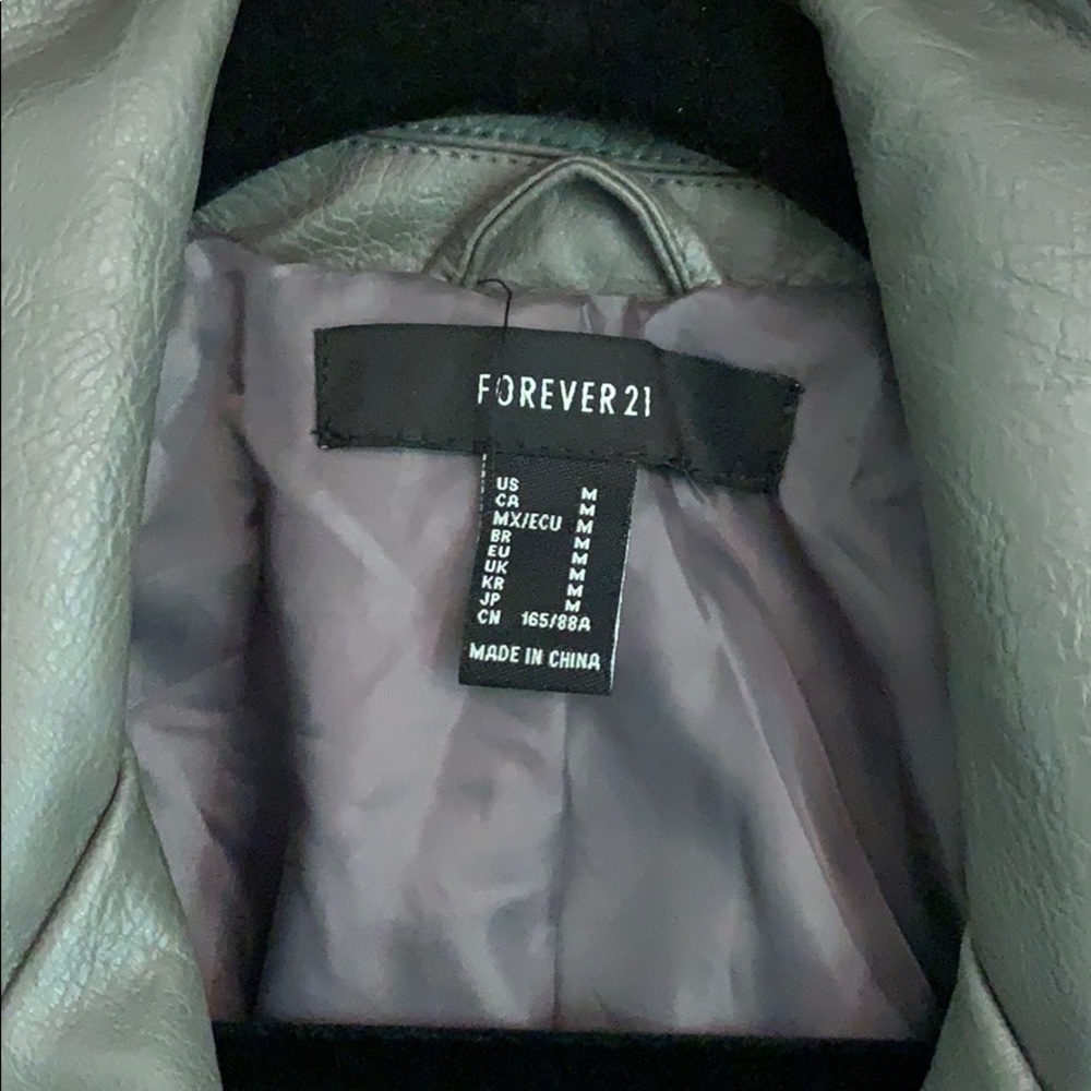 Faux leather jacket - Picture 2 of 3
